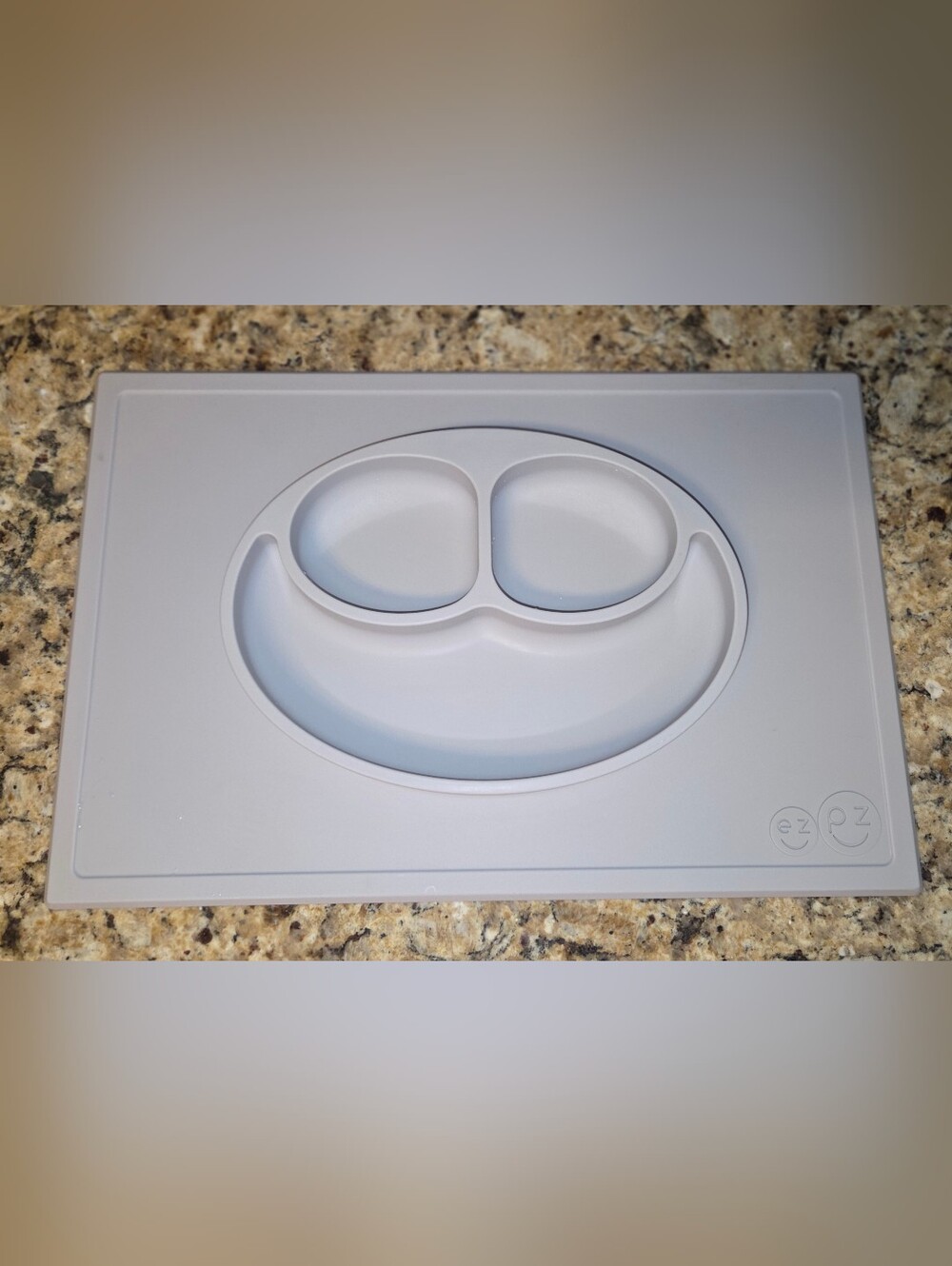 EZPZ Silicone Divided Face Baby Food Plate In Light Gray Mat